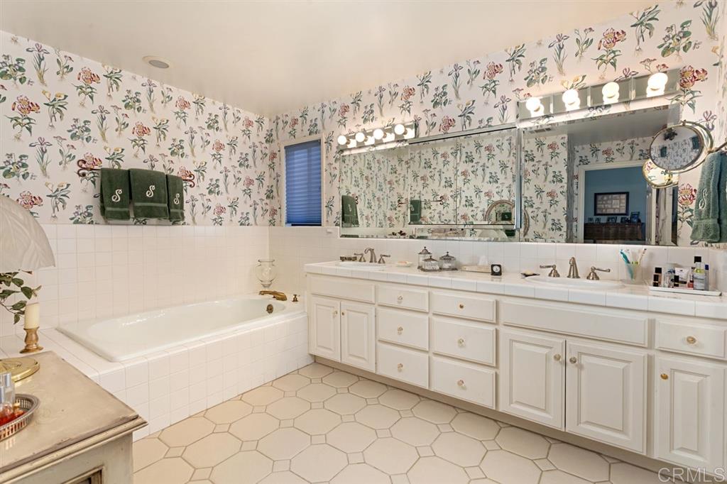 1010 Ridge Heights Drive Fallbrook, CA 92028 - Photo 13 of 23