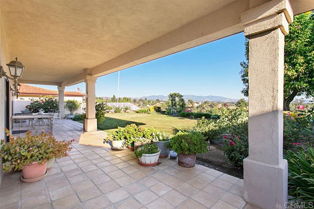1010 Ridge Heights Drive Fallbrook, CA 92028 - Photo 16 of 23