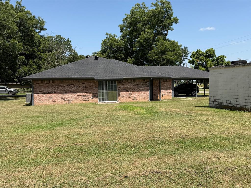 204 School House Road Paradise, TX 76073 - Photo 15 of 15 Side yard of the Duplex
