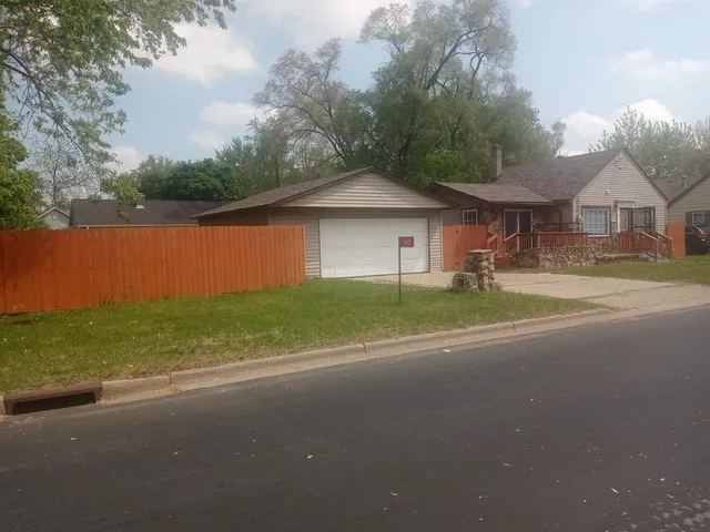 $199,999 | 1445 Bayliss Avenue, Beloit, WI 53511