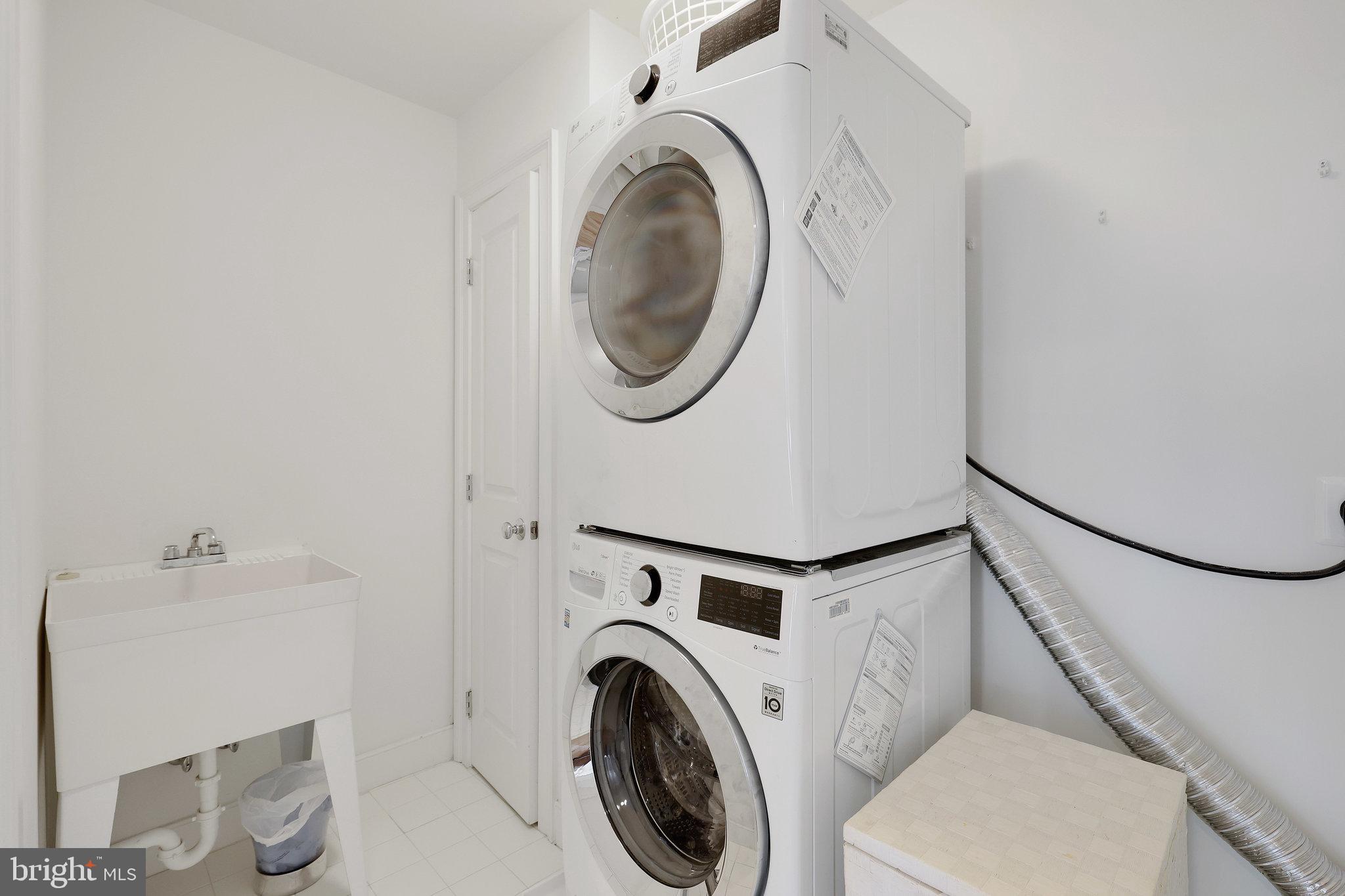 5922 Chesterbrook Road McLean, VA 22101 - Photo 65 of 82 Upper Level Laundry Room