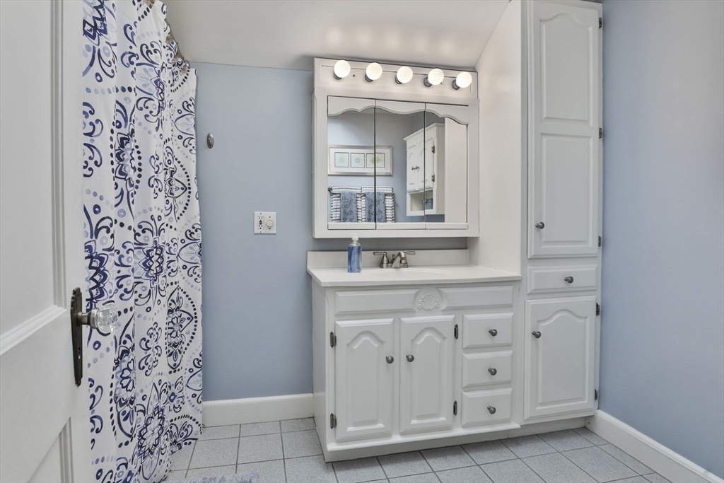 10 Converse Street Wakefield, MA 01880 - Photo 25 of 36