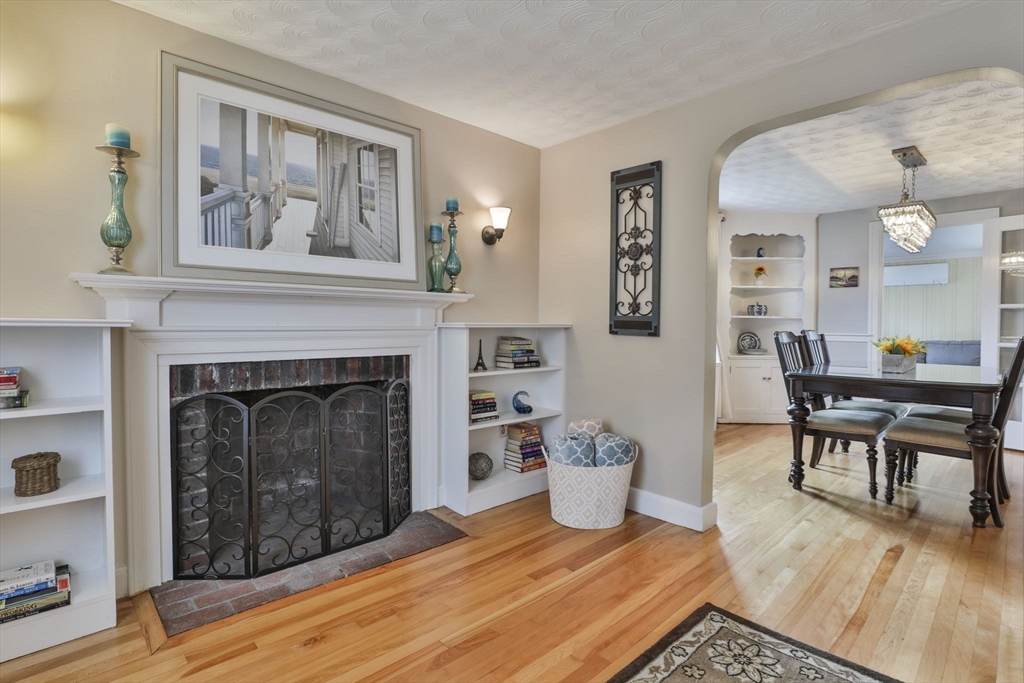 10 Converse Street Wakefield, MA 01880 - Photo 7 of 36