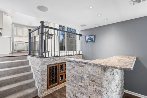 $475,000 | 840 East Marshall Court, Palatine, IL 60074