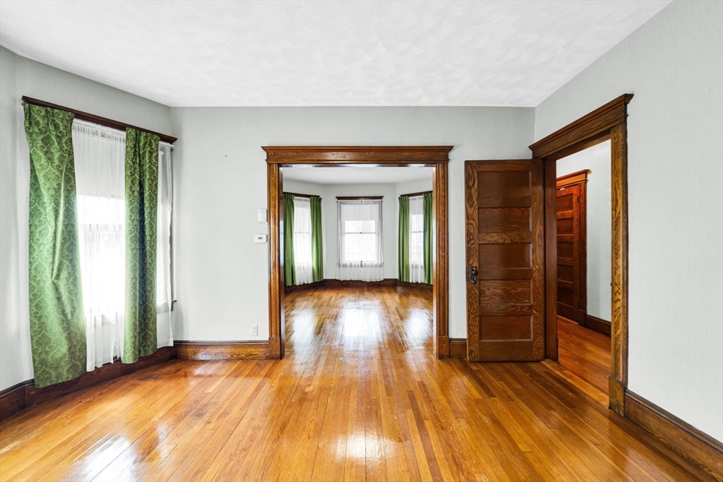 29 Pasco Road Springfield, MA 01151 - Photo 7 of 42
