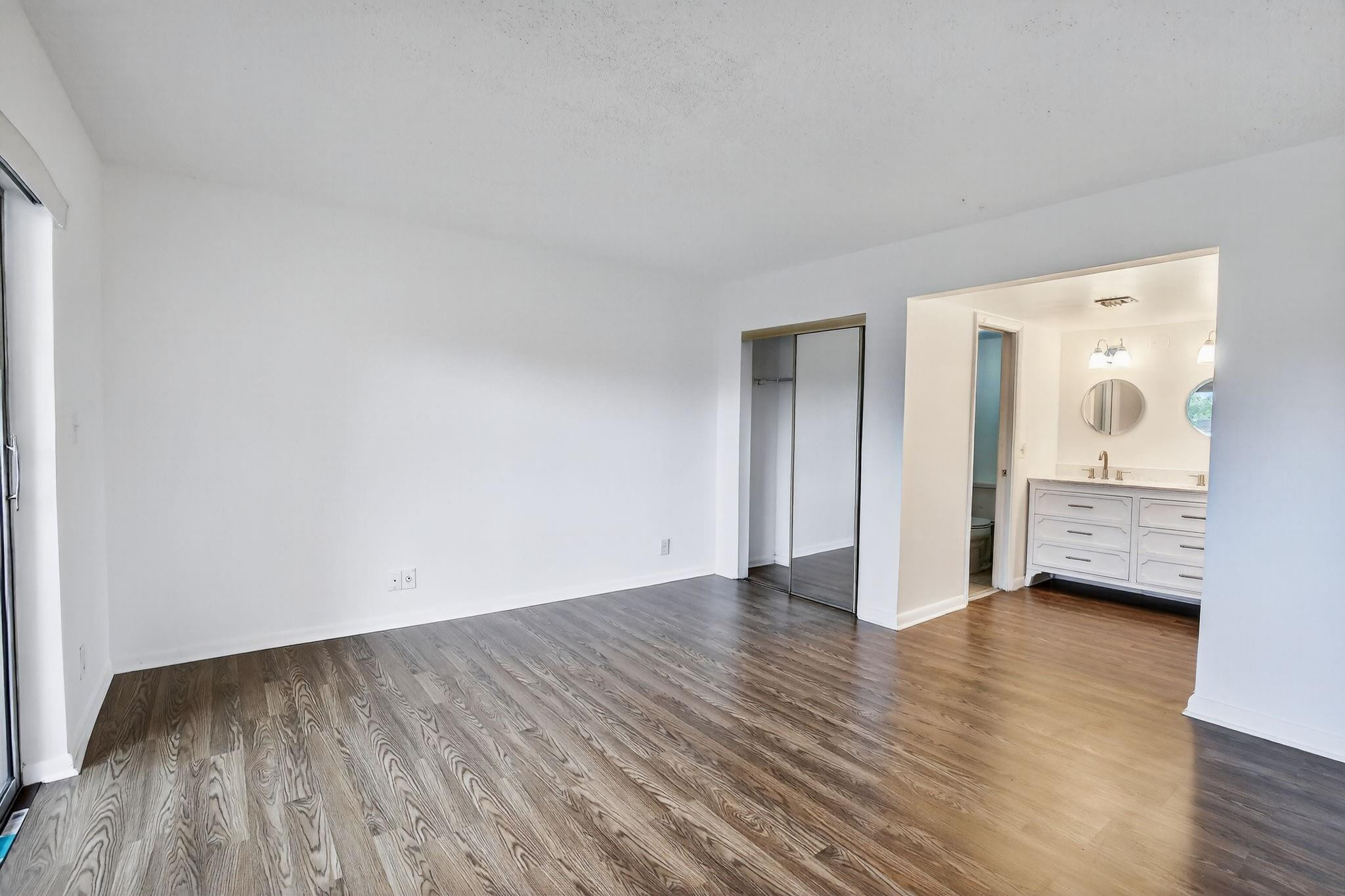 3905 North Nob Hill Road, Unit 201 Sunrise, FL 33351 - Photo 13 of 32 Photo 11