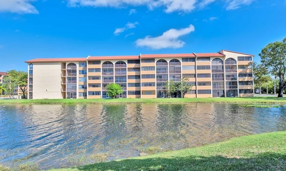 3905 North Nob Hill Road, Unit 201 Sunrise, FL 33351 - Photo 2 of 32 Photo 2