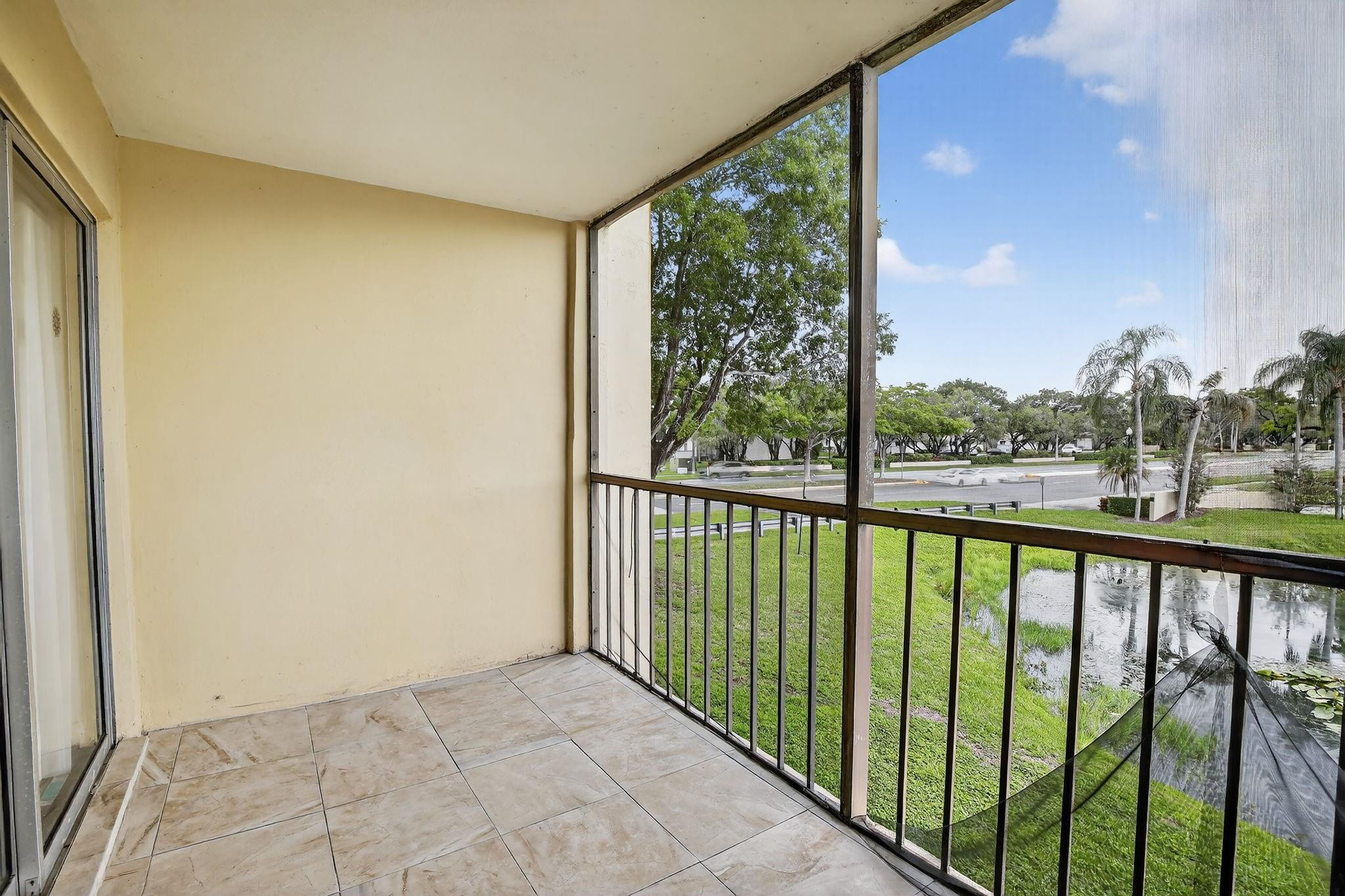 3905 North Nob Hill Road, Unit 201 Sunrise, FL 33351 - Photo 24 of 32 Photo 21