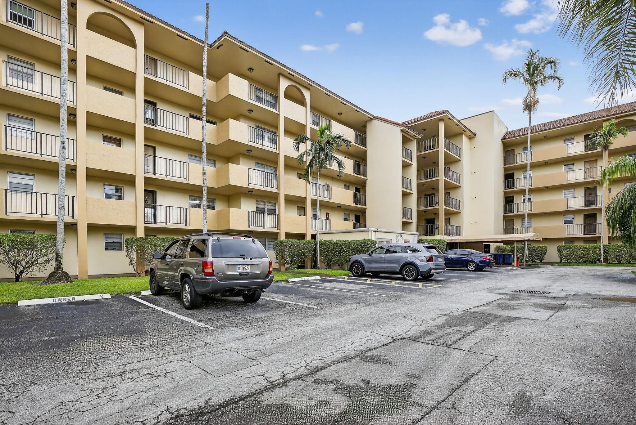 3905 North Nob Hill Road, Unit 201 Sunrise, FL 33351 - Photo 30 of 32 Photo 28