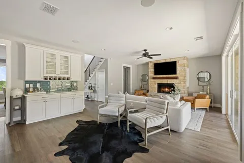 $1,749,000 | 1051 Trailhead Circle, Dripping Springs, TX 78620