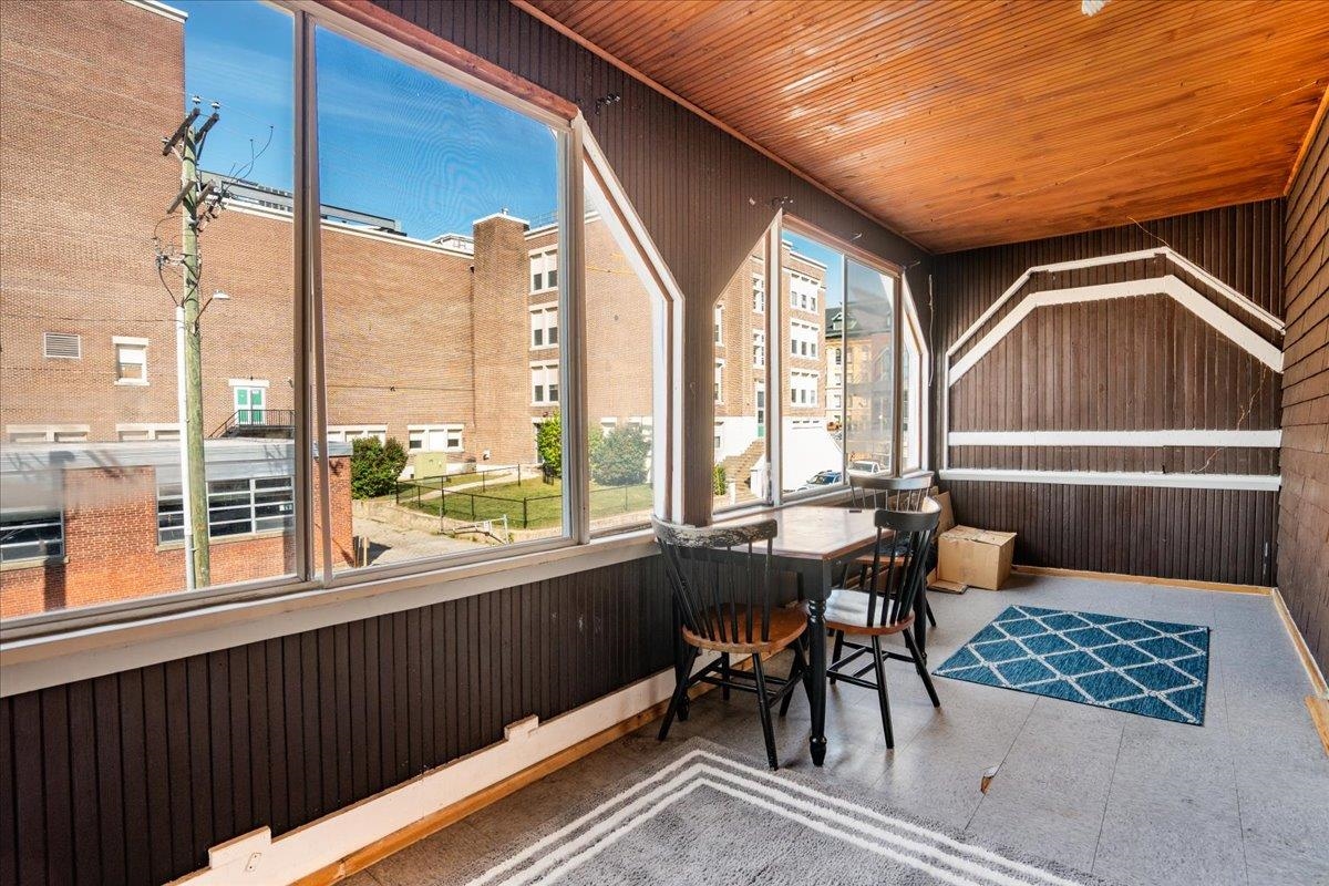 304 Amherst Street Manchester, NH 03104 - Photo 17 of 49