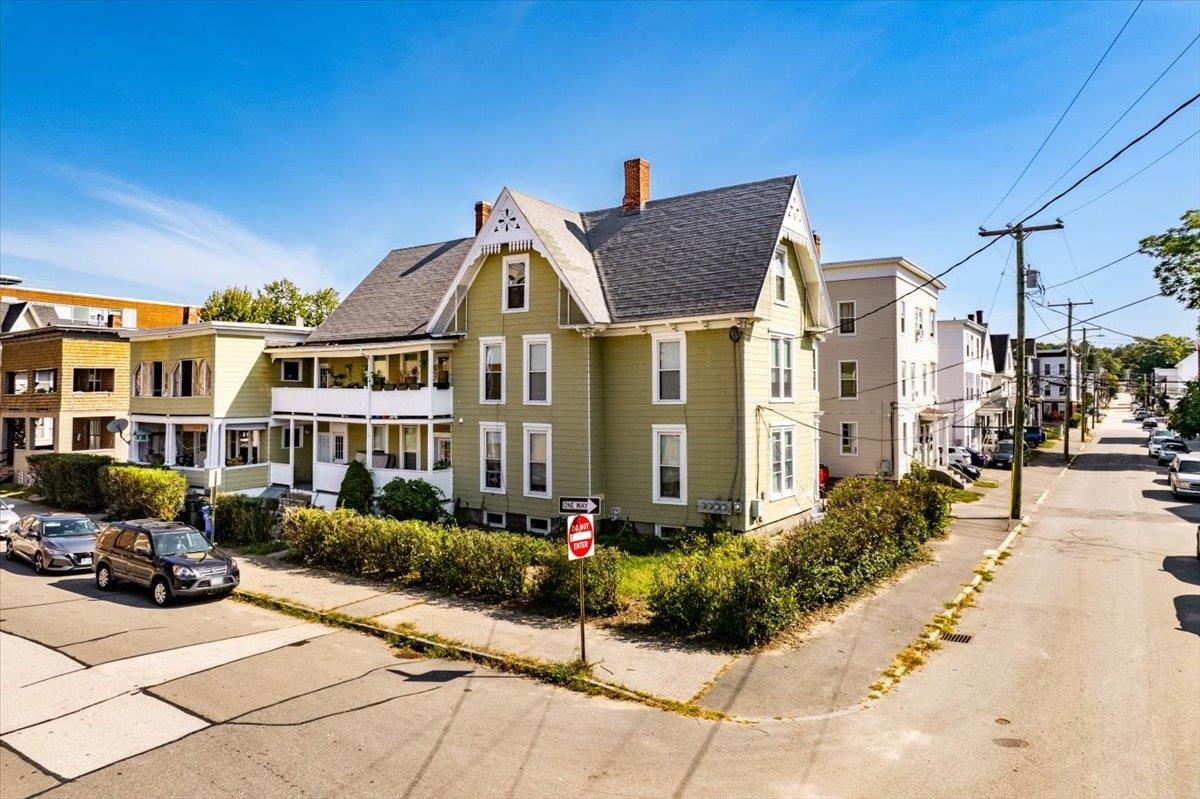 304 Amherst Street Manchester, NH 03104 - Photo 2 of 49