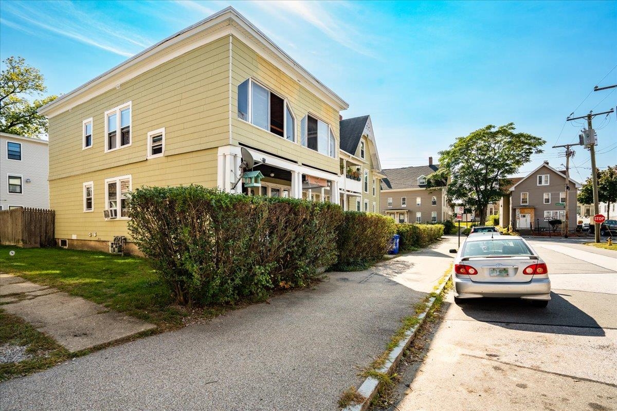 304 Amherst Street Manchester, NH 03104 - Photo 25 of 49