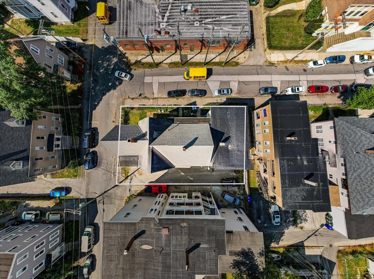 304 Amherst Street Manchester, NH 03104 - Photo 32 of 49