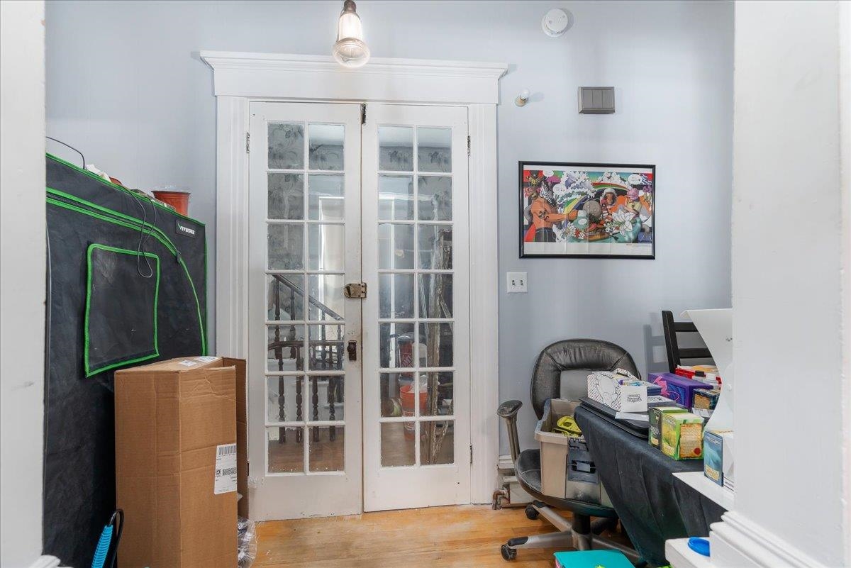 304 Amherst Street Manchester, NH 03104 - Photo 4 of 49