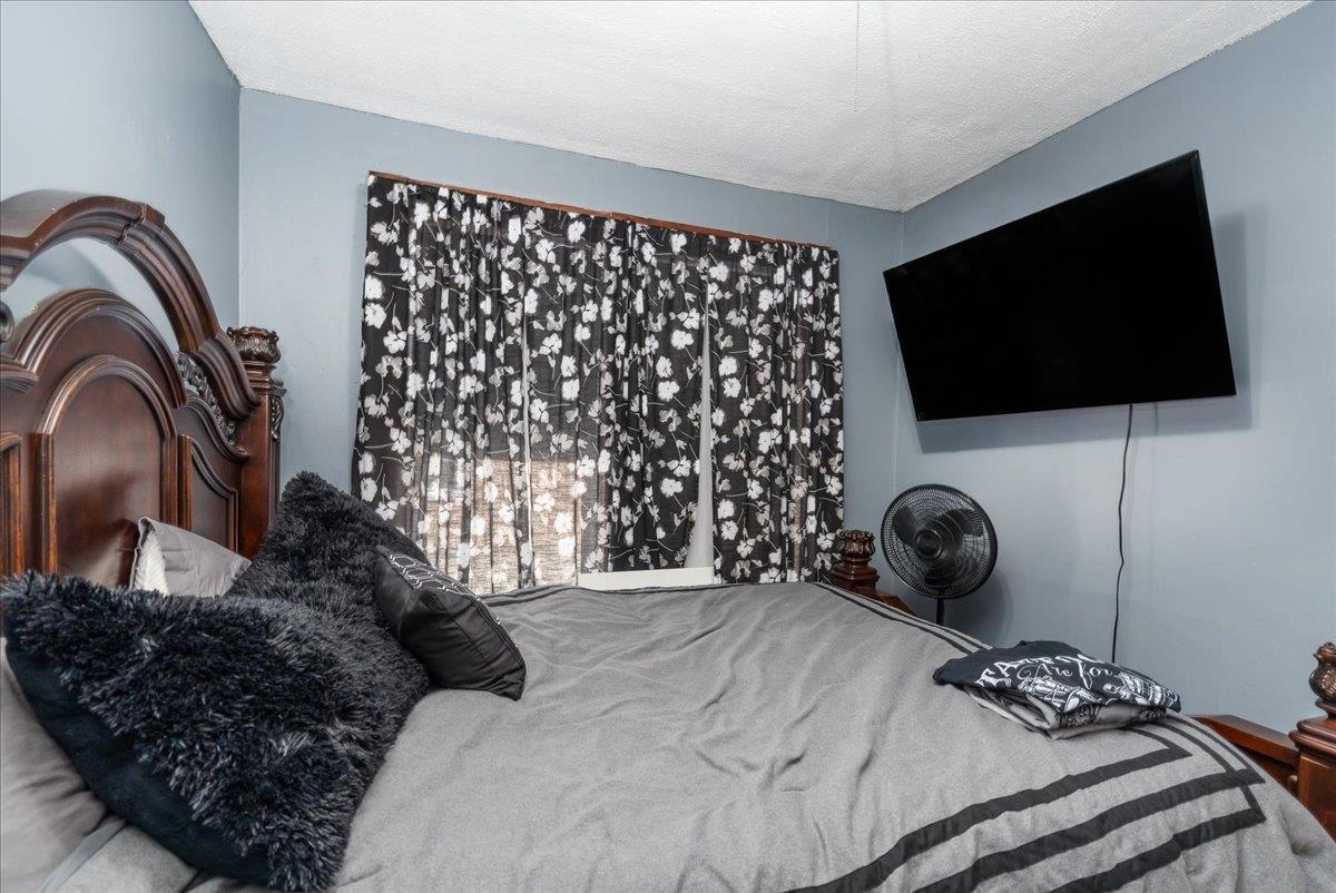 304 Amherst Street Manchester, NH 03104 - Photo 7 of 49