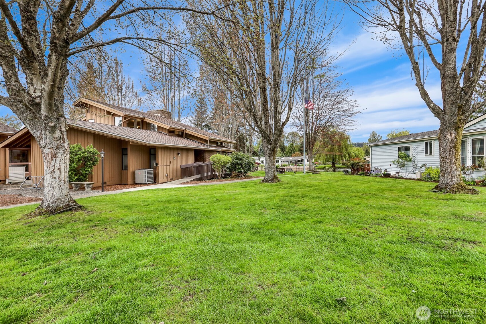 23704 9th Place West Bothell, WA 98021 - Photo 27 of 40