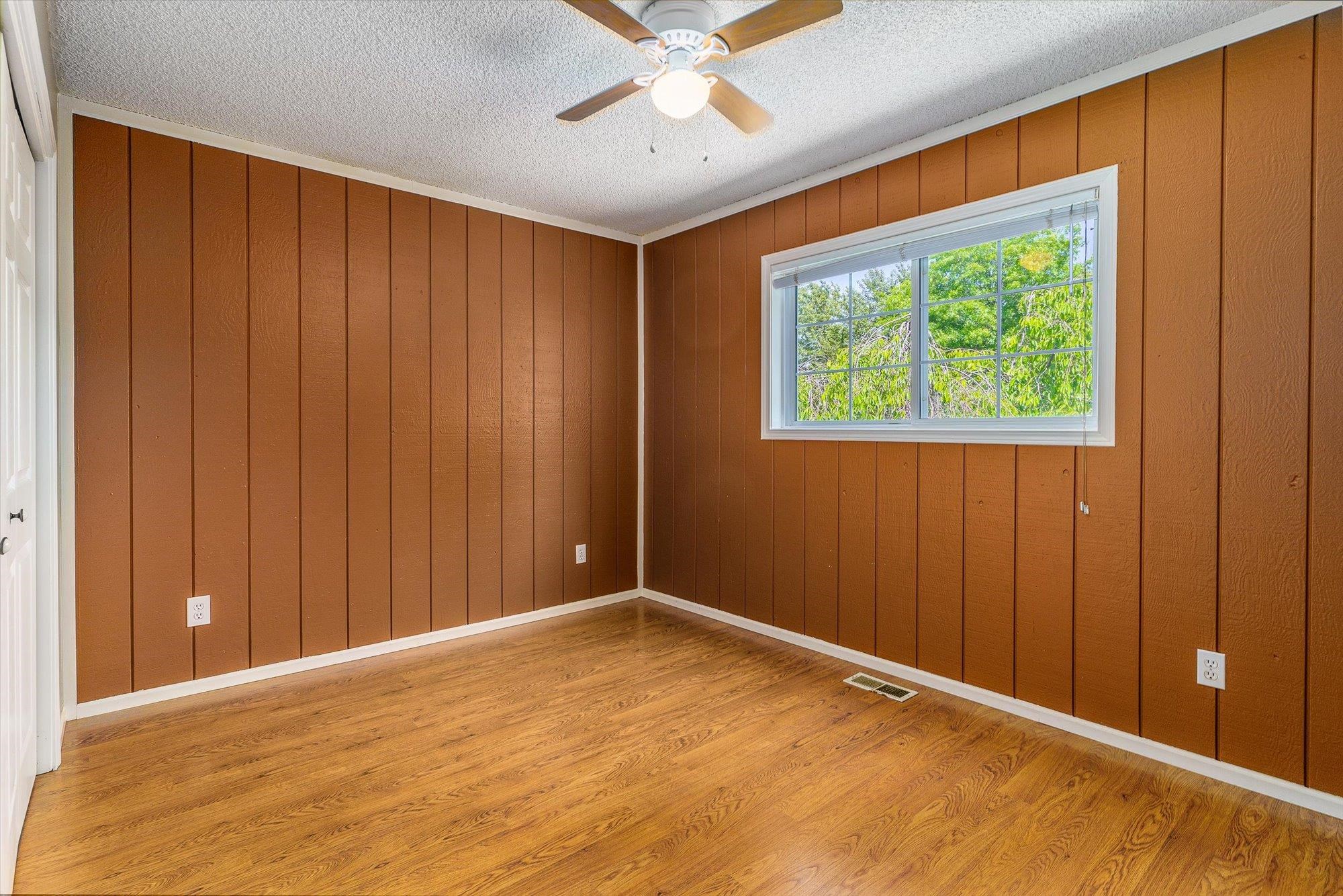 6219 South Chapman Road Greenacres, WA 99016 - Photo 15 of 45