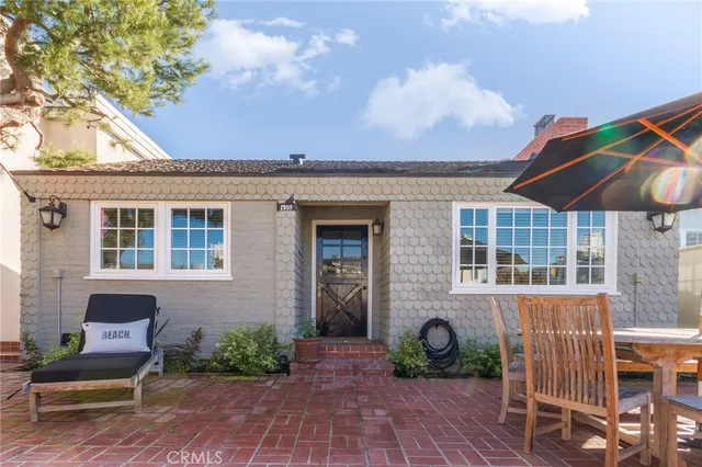 $8,500 | 1905 East Balboa Boulevard, Newport Beach, CA 92661