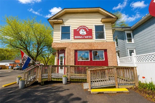 $189,900 | 450 East Main Street, Palmyra, NY 14522