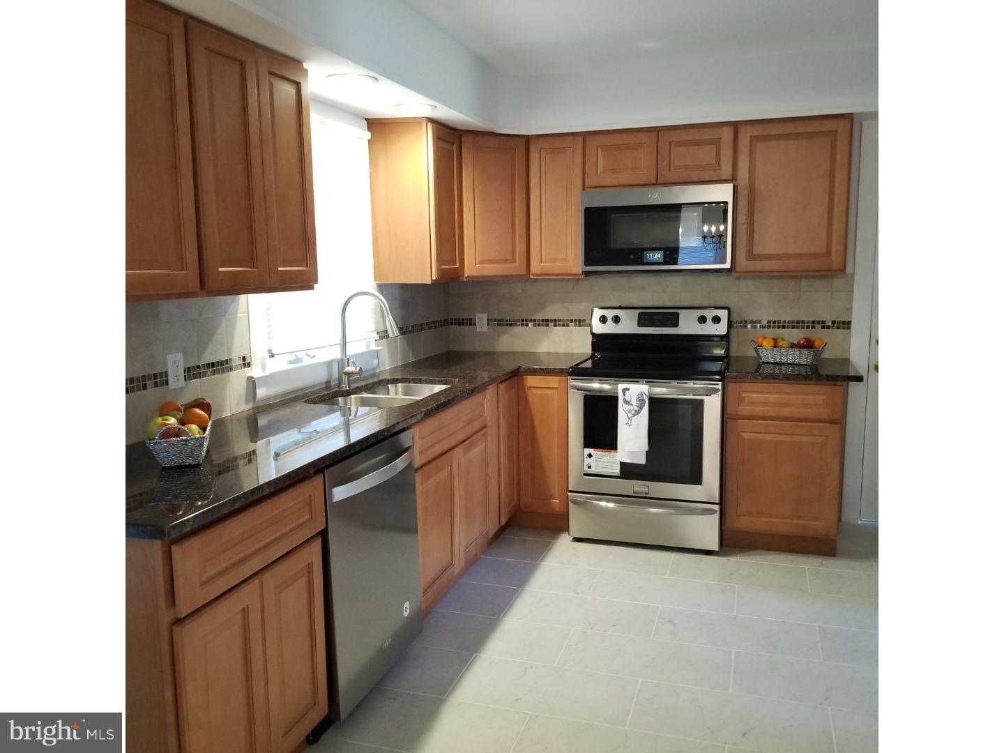 413 Sutherland Road Ewing, NJ 08618 - Photo 3 of 16 Gallery Image 3