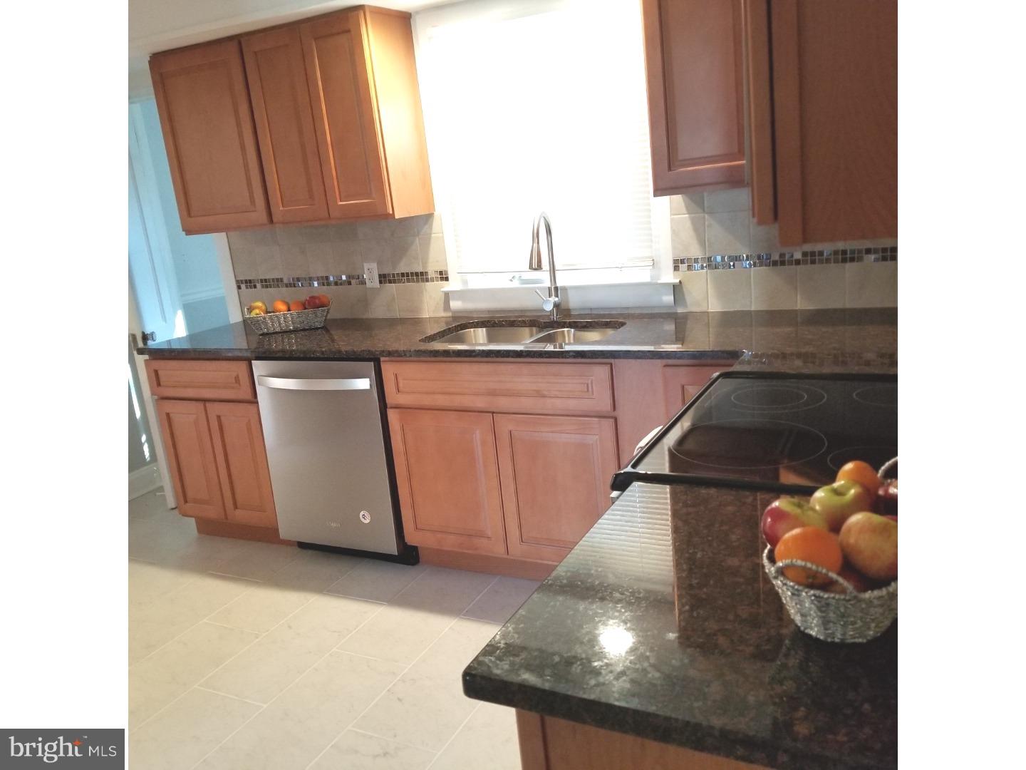 413 Sutherland Road Ewing, NJ 08618 - Photo 4 of 16 Gallery Image 4