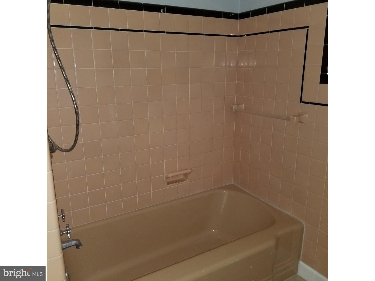 413 Sutherland Road Ewing, NJ 08618 - Photo 9 of 16 Gallery Image 9