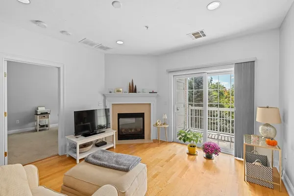 $529,999 | 2204 Davenport Avenue, Unit 2204, Canton, MA 02021