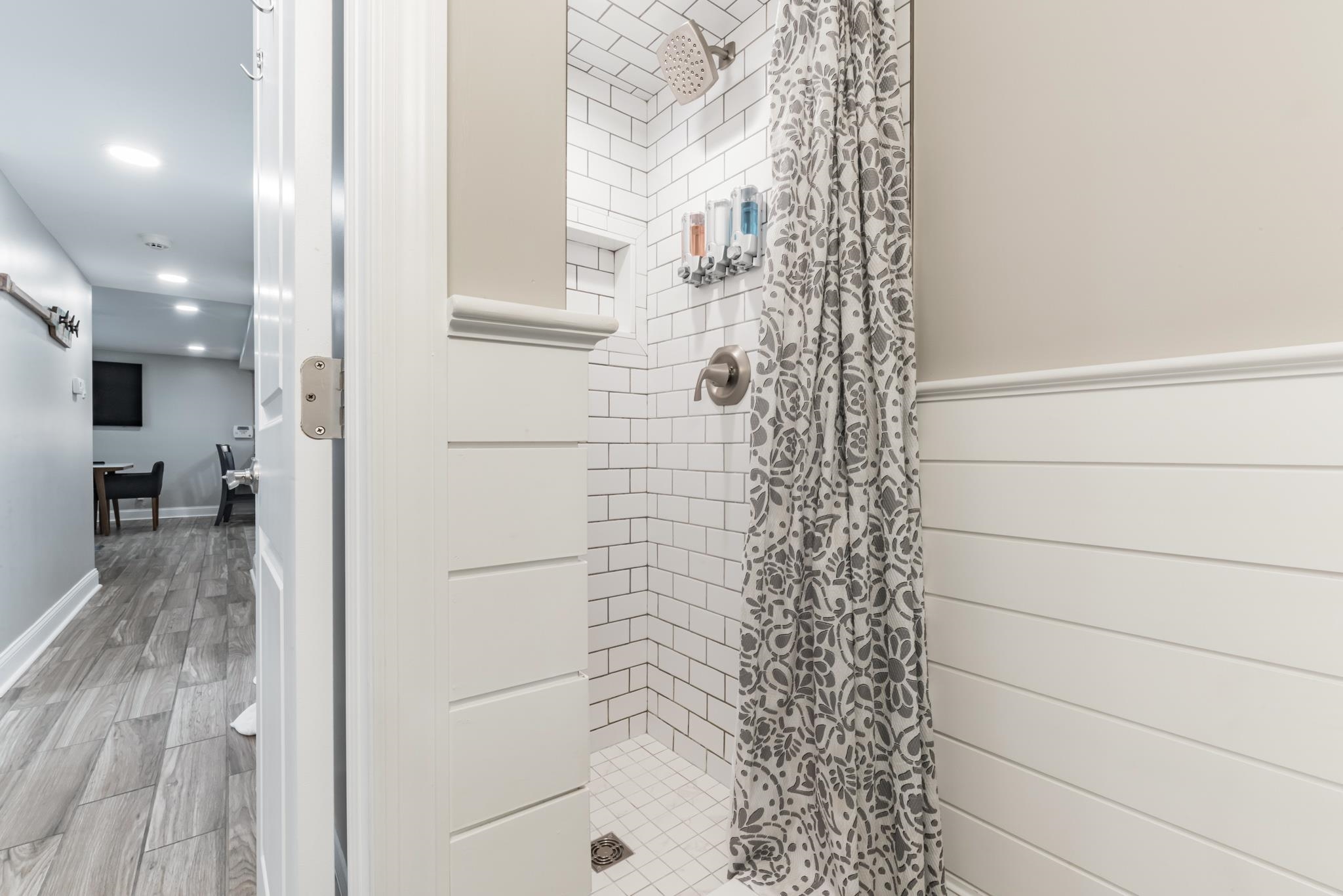 15 99th Street, Unit A Stone Harbor, NJ 08247 - Photo 24 of 41 a bathroom with a shower