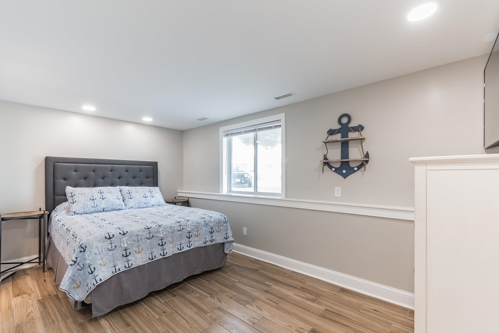 15 99th Street, Unit A Stone Harbor, NJ 08247 - Photo 26 of 41 a bedroom with a bed and a window
