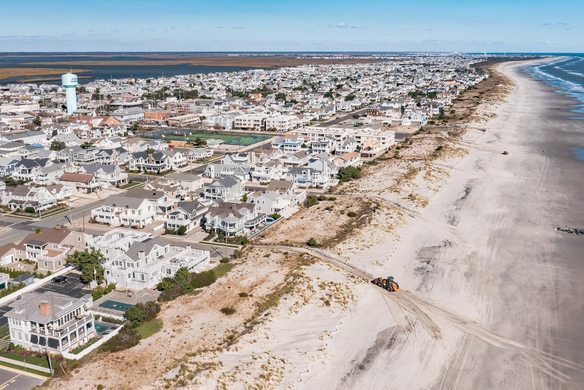 15 99th Street, Unit A Stone Harbor, NJ 08247 - Photo 41 of 41 a view of a yard