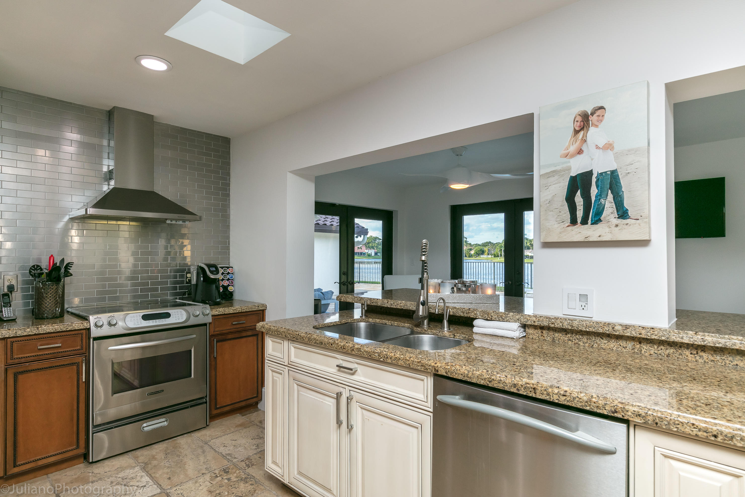 7675 Estrella Circle Boca Raton, FL 33433 - Photo 33 of 44 Kitchen 3