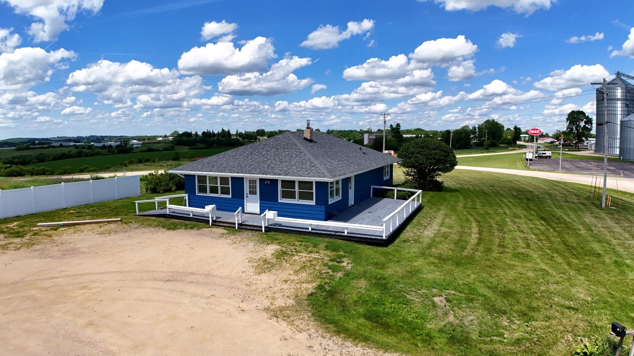 674 County Road West Mineral Point, WI 53565 - Photo 2 of 39