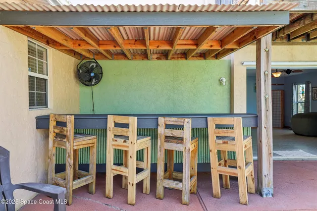 $825,500 | 220 Avenida De Paz, Indialantic, FL 32903