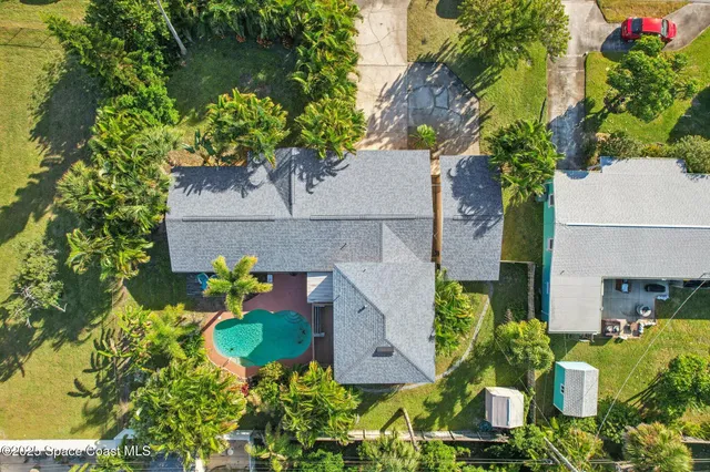 $825,500 | 220 Avenida De Paz, Indialantic, FL 32903