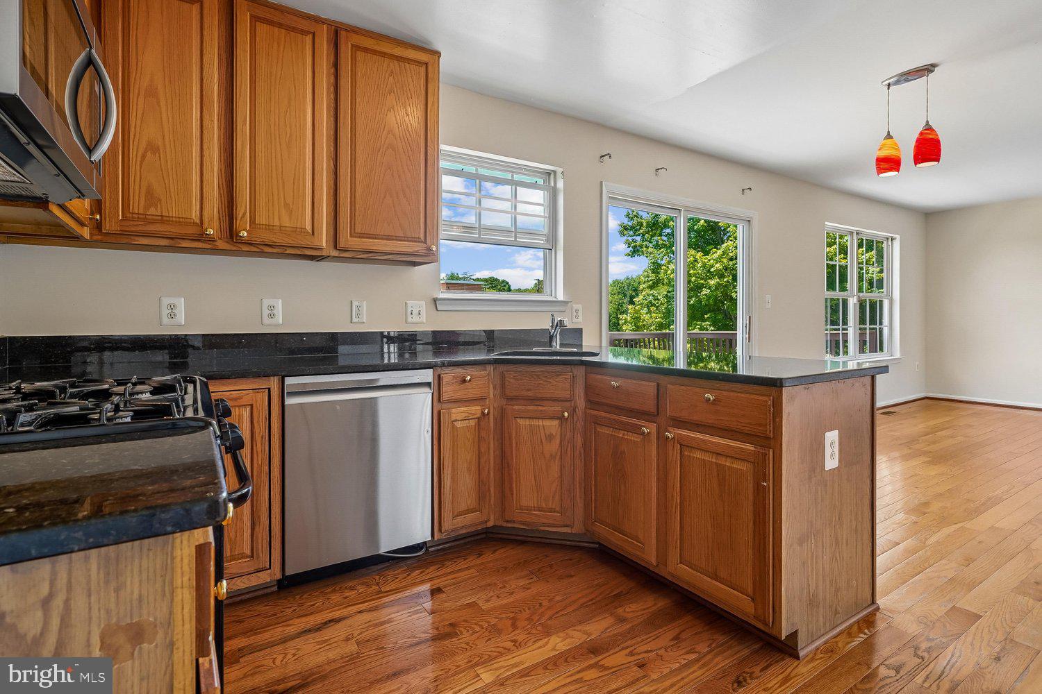 14677 Cloverdale Road Woodbridge, VA 22193 - Photo 19 of 72 Kitchen