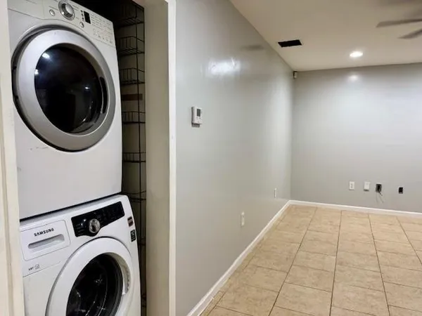 $1,000 | 1300 Webster Street, Kenner, LA 70062