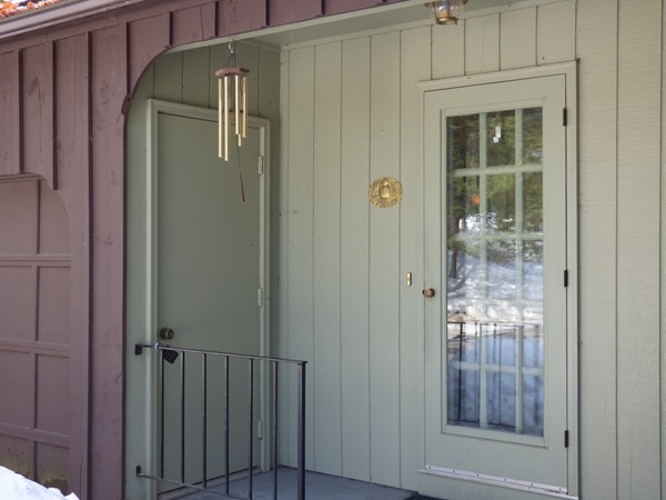 20 Bridle Path Amherst, MA 01002 - Photo 2 of 18