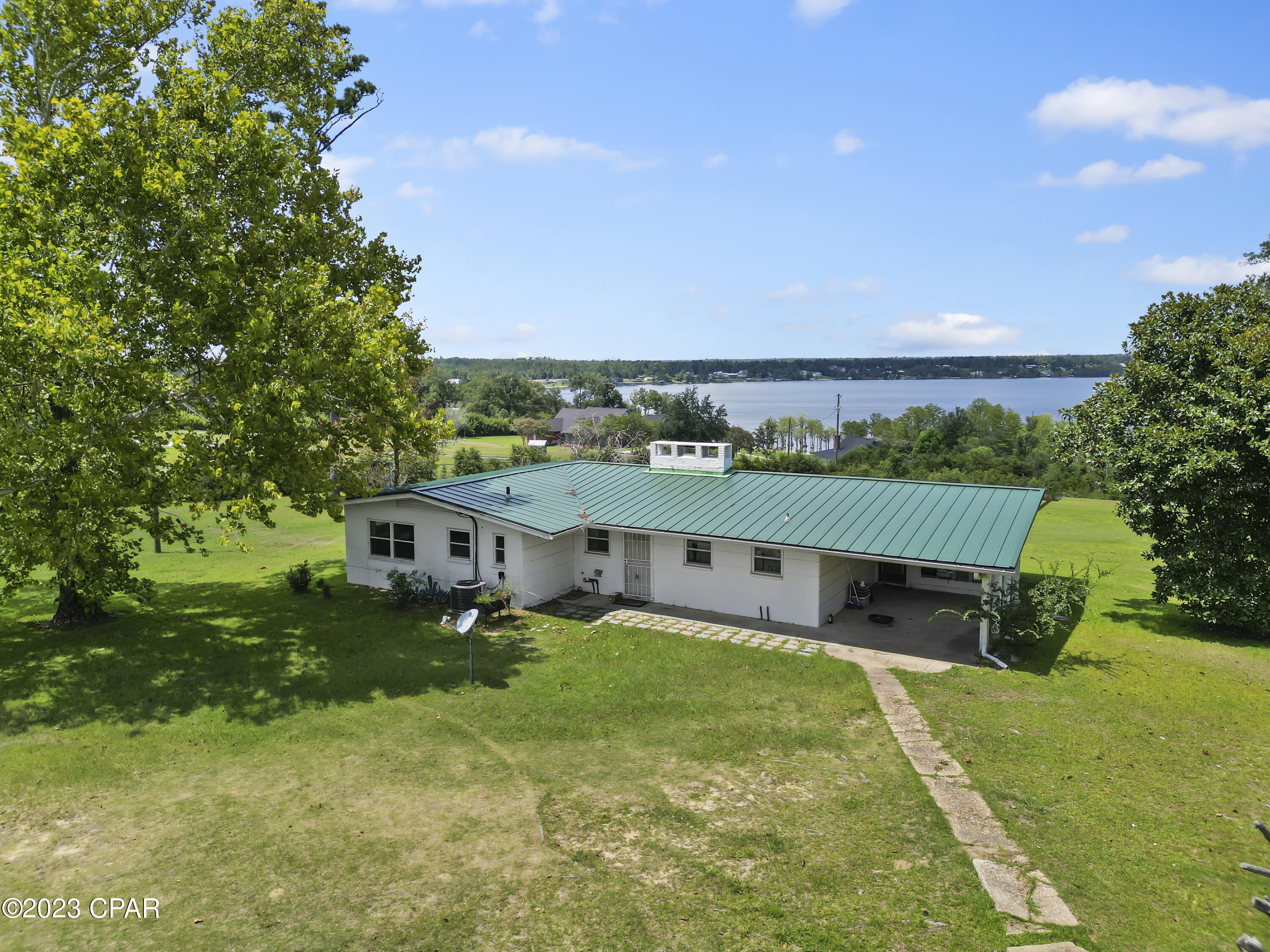 207 Compass Lake Drive Alford, FL 32420 - Photo 12 of 24