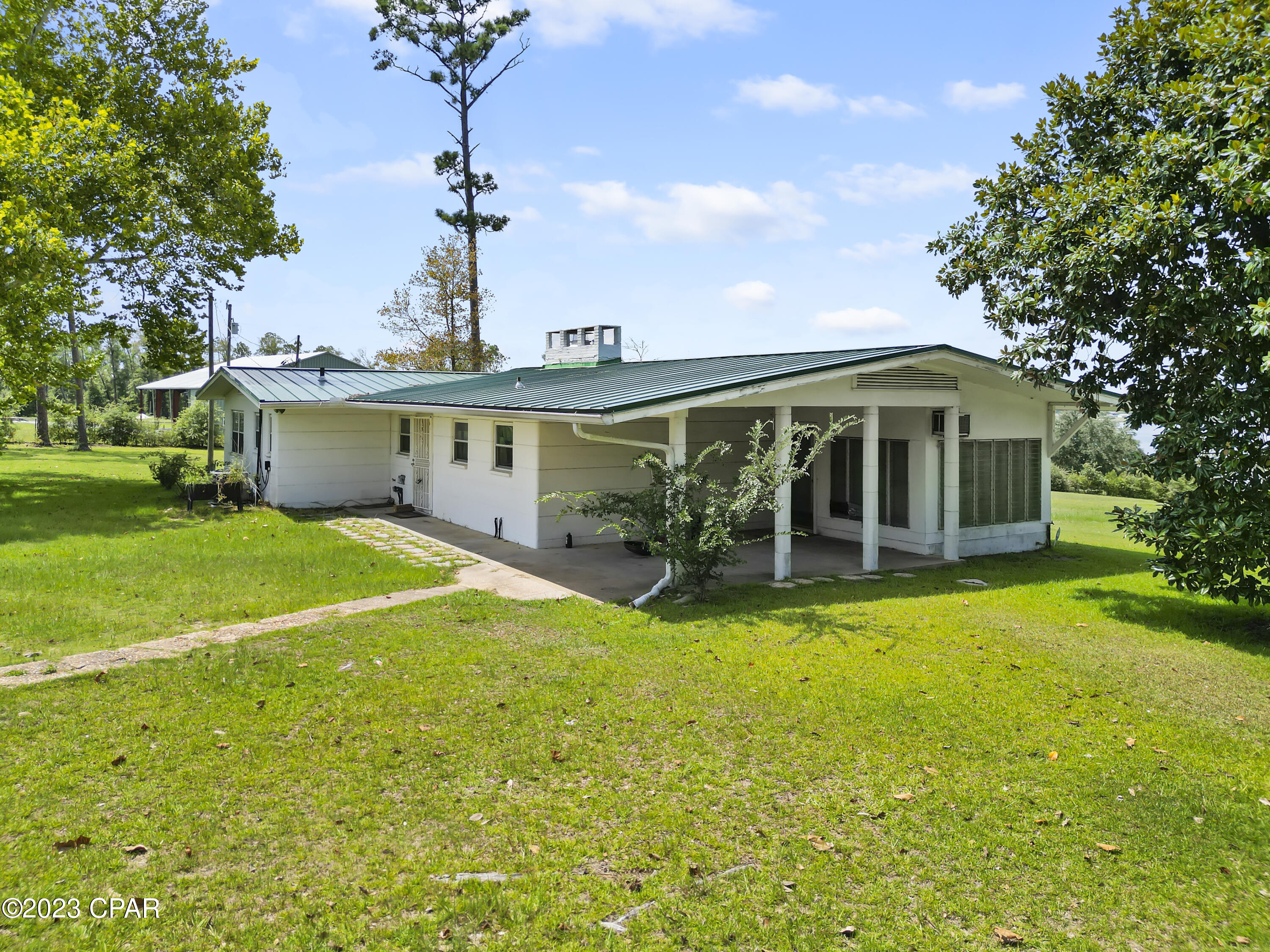 207 Compass Lake Drive Alford, FL 32420 - Photo 15 of 24