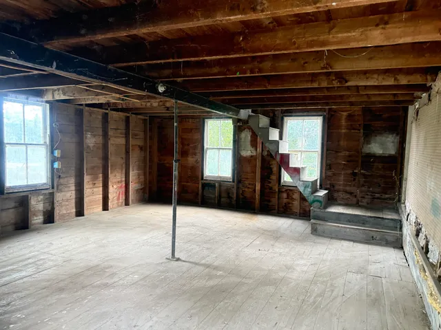 $379,000 | 102 South Burnt Cove Road, Stonington, ME 04681