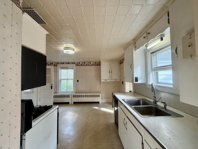 $379,000 | 102 South Burnt Cove Road, Stonington, ME 04681