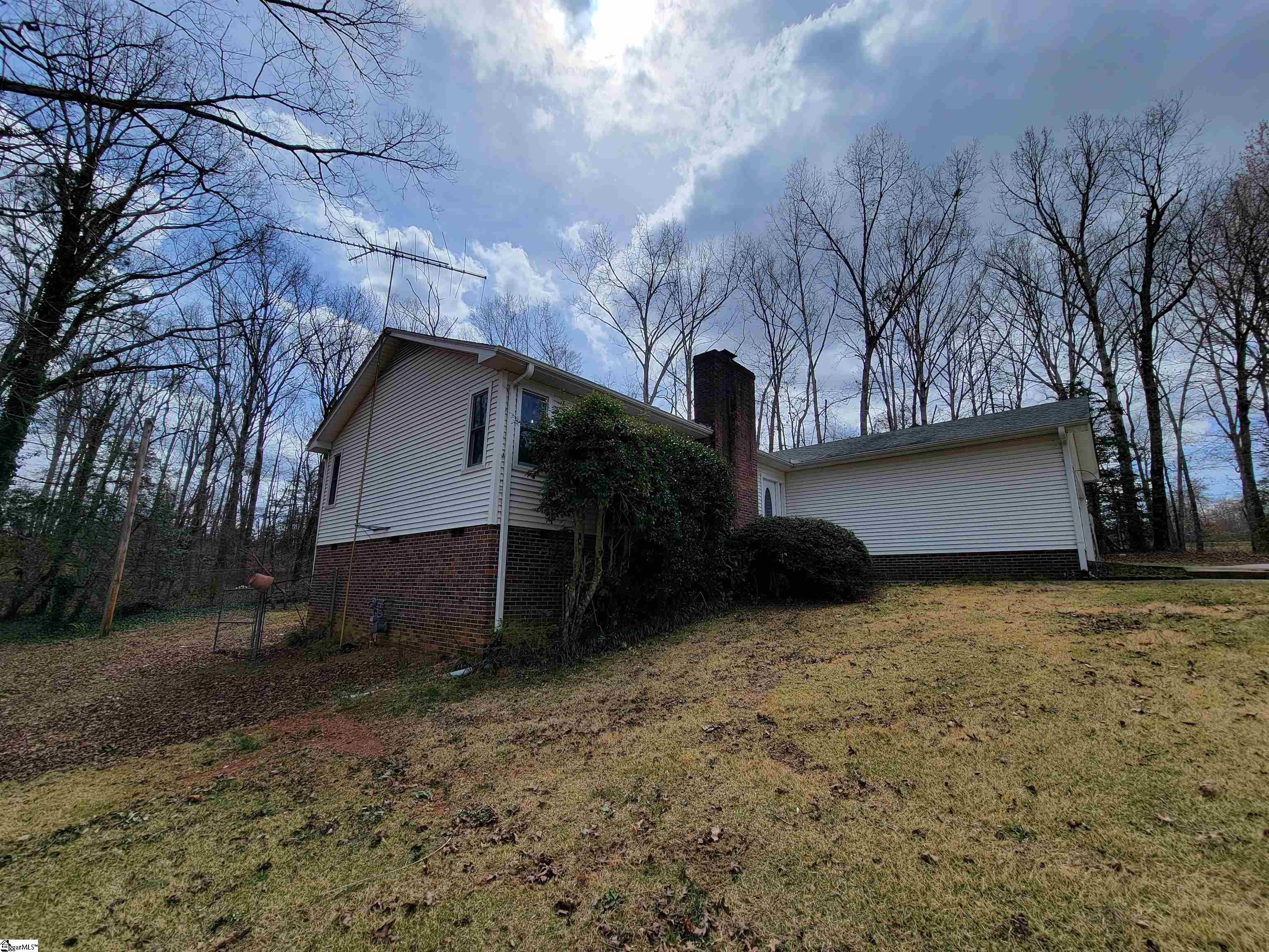 114 Sweetbriar Road Liberty, SC 29657 - Photo 3 of 36