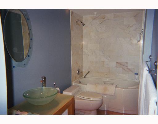859 Jeffery Street Boca Raton, FL 33487 - Photo 3 of 9 Additional Photo