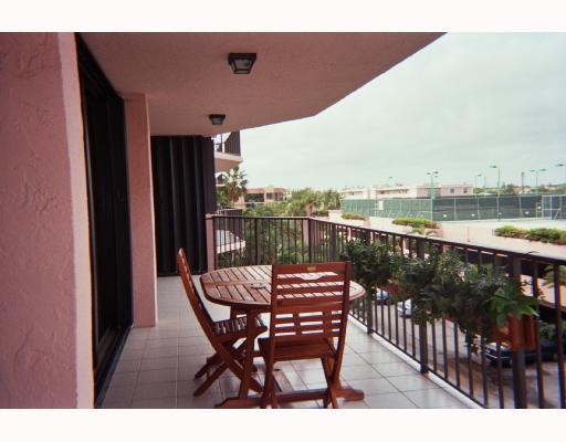 859 Jeffery Street Boca Raton, FL 33487 - Photo 5 of 9 Additional Photo