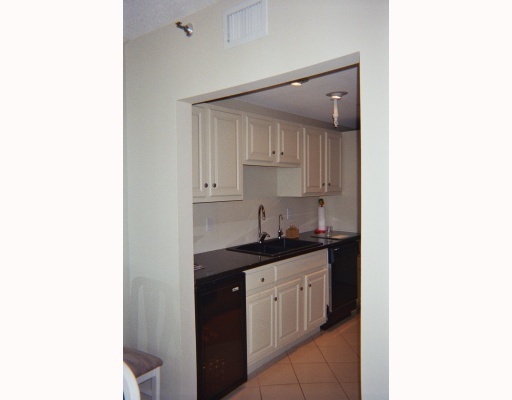 859 Jeffery Street Boca Raton, FL 33487 - Photo 8 of 9 Additional Photo