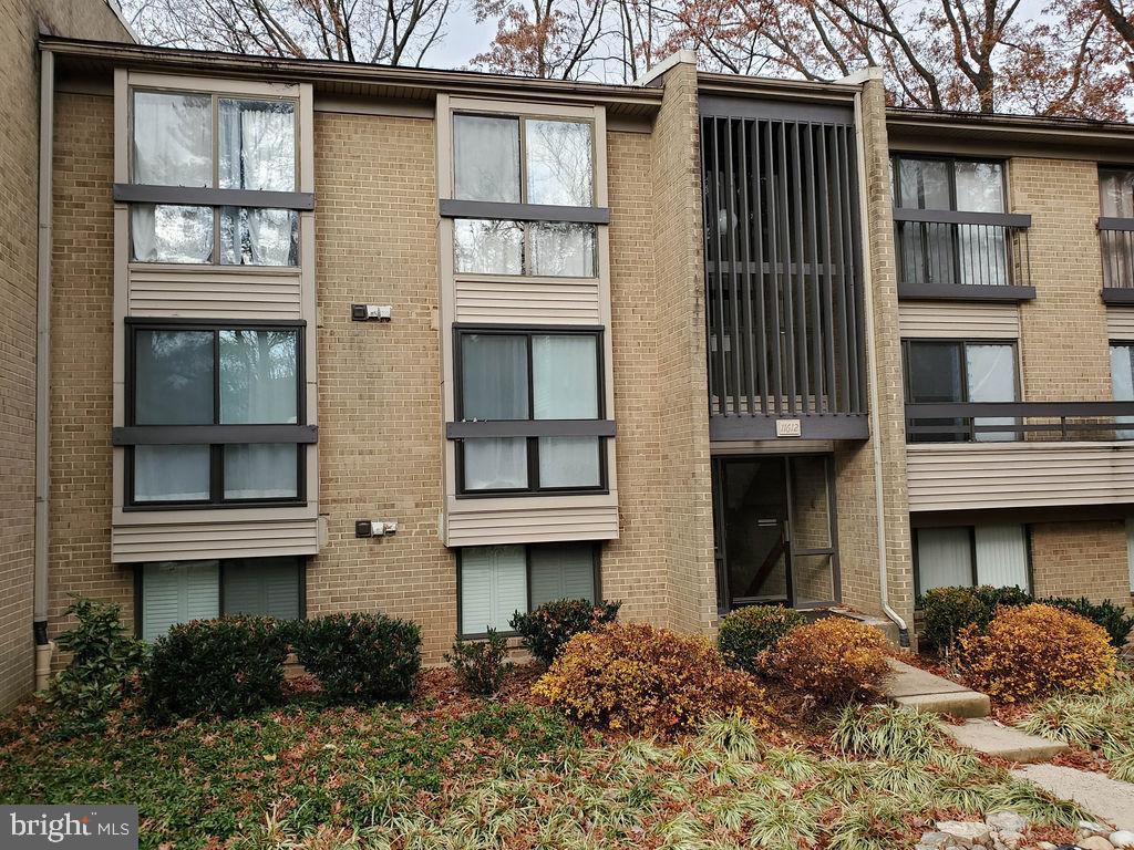 11612 Ivystone Court, Unit 300 Reston, VA 20191 - Photo 1 of 13 Gallery Image 1