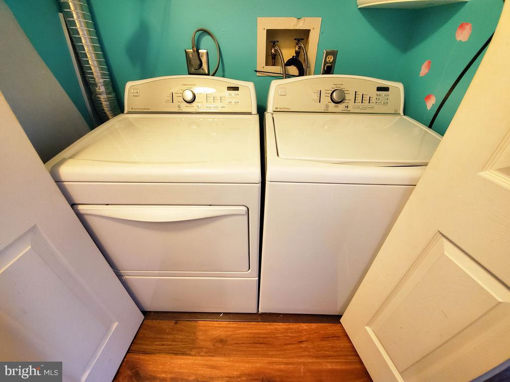11612 Ivystone Court, Unit 300 Reston, VA 20191 - Photo 8 of 13 Gallery Image 8