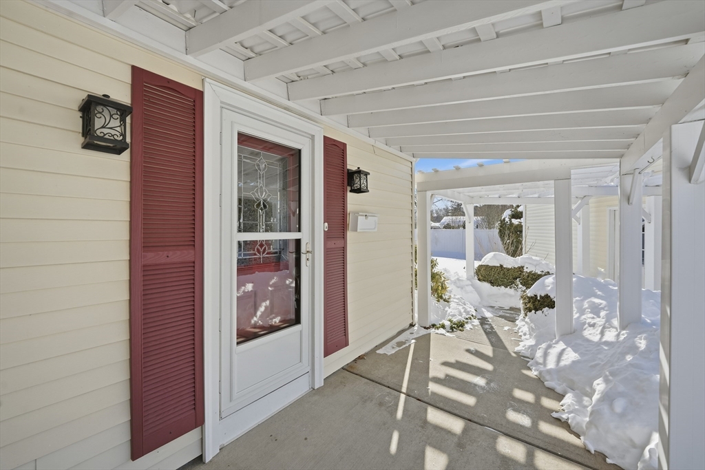 144 River Road Agawam, MA 01001 - Photo 2 of 27