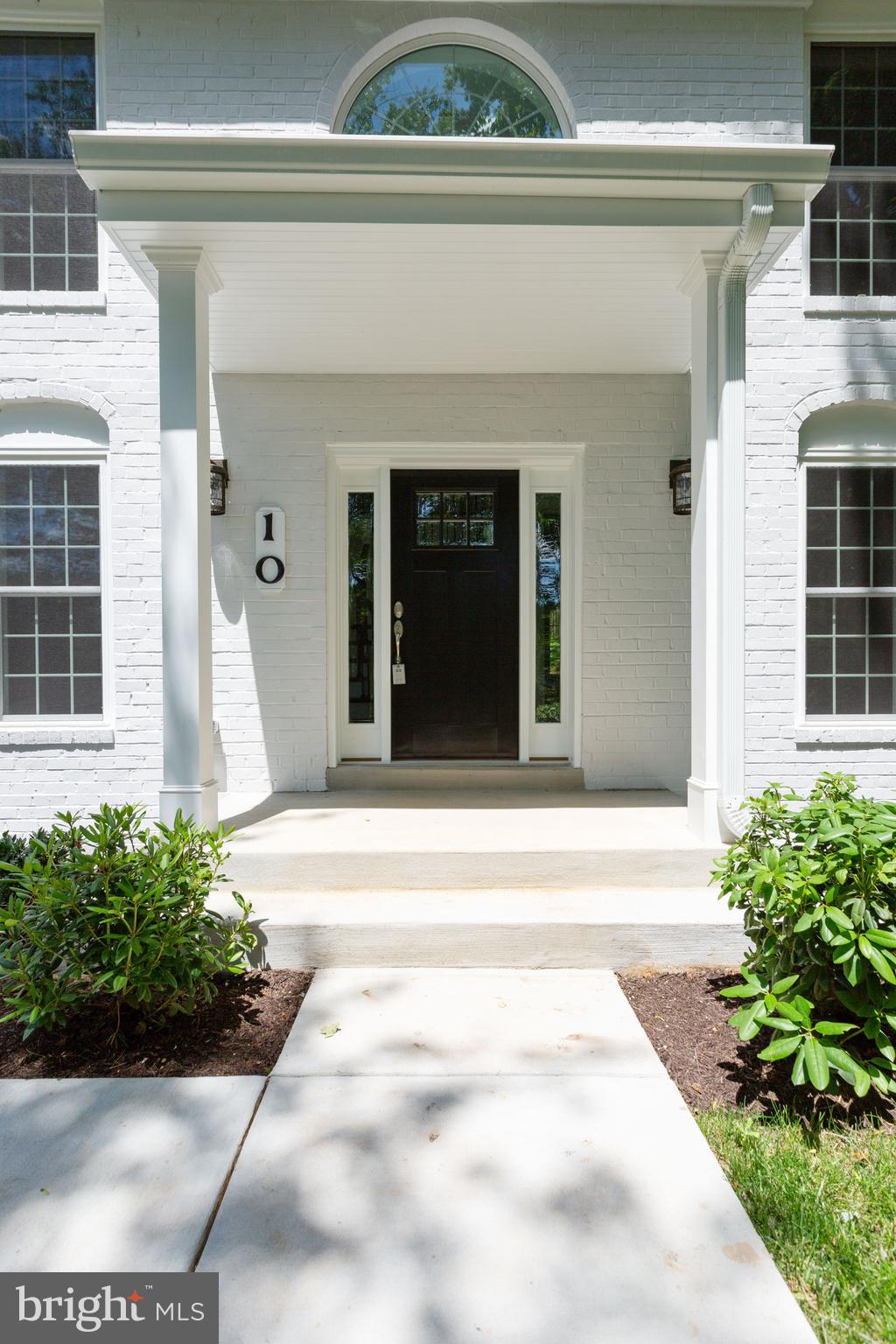 10 Narrows Court Silver Spring, MD 20906 - Photo 3 of 46 Gallery Image 3